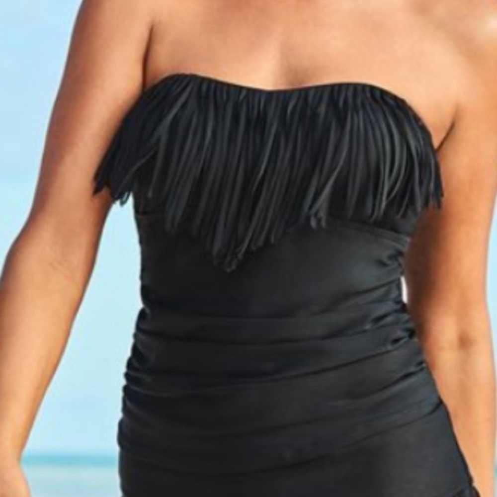 New Fringe Bandeau Tankini TOP
Swimsuits For All Black Plus Size 20 - Picture 2 of 4